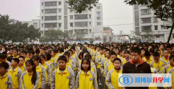 四川省泸县第六中学2021年学费、收费多少