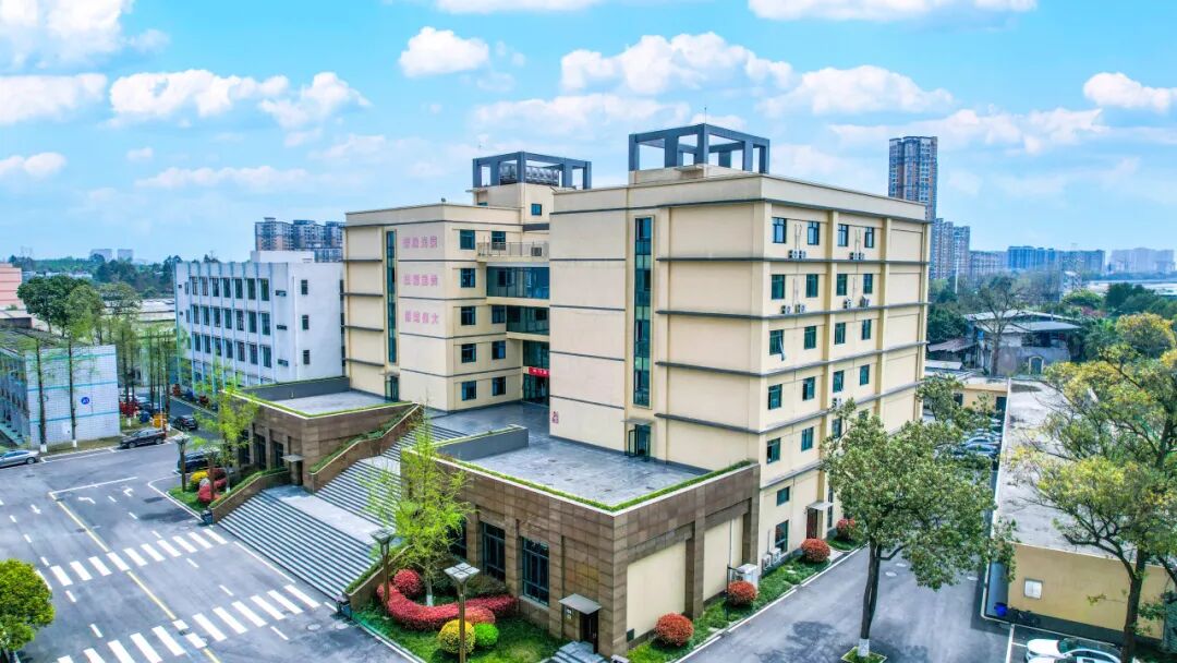 四川矿产机电技师学院2025年招生简章